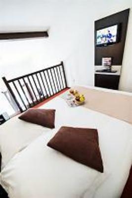 фото отеля Hotel Le Relais D'Aubagne