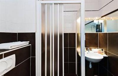 фото отеля Hotel Le Relais D'Aubagne