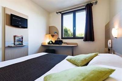 фото отеля Hotel Le Relais D'Aubagne