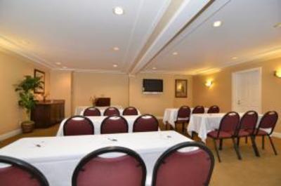 фото отеля BEST WESTERN Inn Dixon