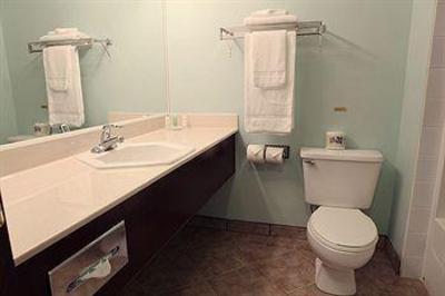 фото отеля Quality Inn Airport - Edmonton