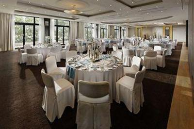 фото отеля Parkhotel Stuttgart Messe-Airport