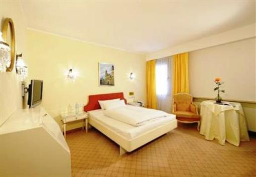 фото отеля Hotel An Der Oper Munich