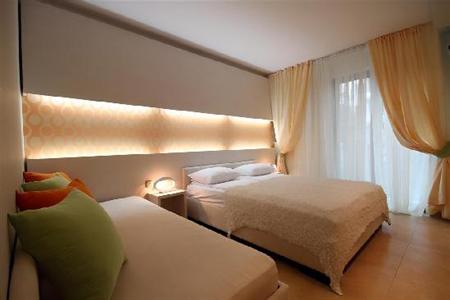 фото отеля Rooms Domador Becici