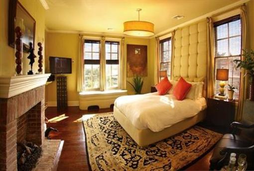 фото отеля Jedediah Hawkins Inn