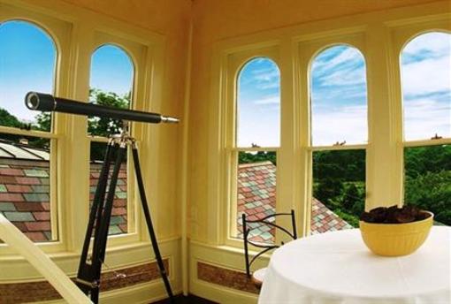 фото отеля Jedediah Hawkins Inn