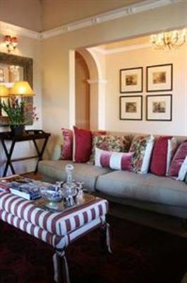 фото отеля Goble Palms Guest Lodge & Urban Retreat