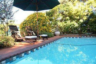 фото отеля Goble Palms Guest Lodge & Urban Retreat