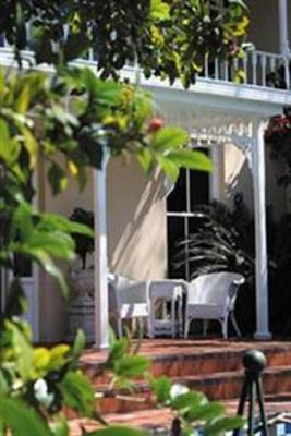 фото отеля Goble Palms Guest Lodge & Urban Retreat
