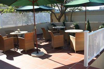 фото отеля Goble Palms Guest Lodge & Urban Retreat