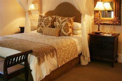 фото отеля Goble Palms Guest Lodge & Urban Retreat