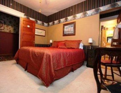 фото отеля Sleepy Hollow B&B