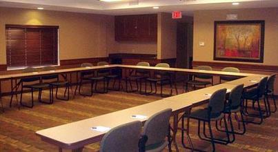 фото отеля AmericInn Lodge & Suites Monmouth