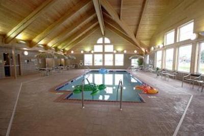 фото отеля AmericInn Lodge & Suites Monmouth