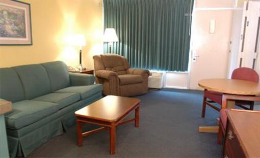 фото отеля Americas Best Inns Selmer