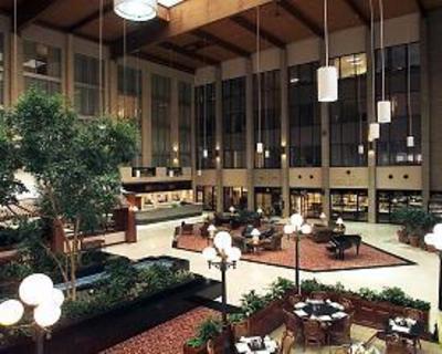 фото отеля Four Points by Sheraton Pittsburgh North