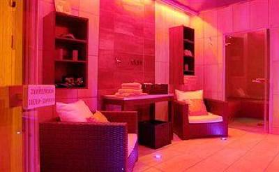 фото отеля Kyriad Design Enzo Reims Tinqueux