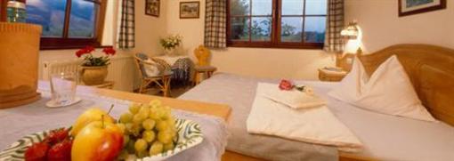 фото отеля Naturidyll Seehotel Huber