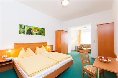 фото отеля Naturhotel Schloss Kassegg