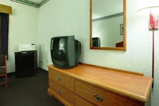 фото отеля Americas Best Value Inn Hazelhurst