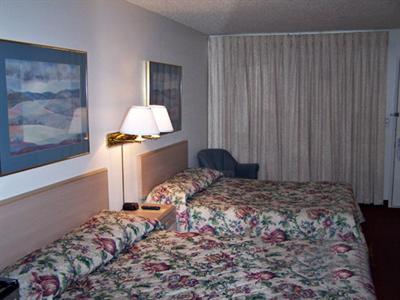 фото отеля Three Rivers Inn Biggs Junction