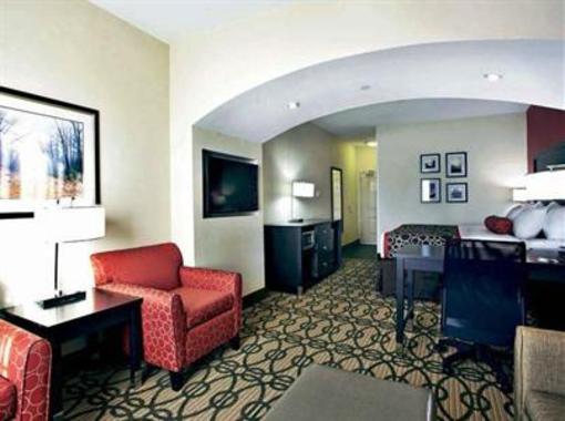 фото отеля La Quinta Inn & Suites Starkville