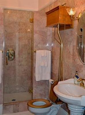 фото отеля A Kingston B&B At The Thomas L. Southwick House