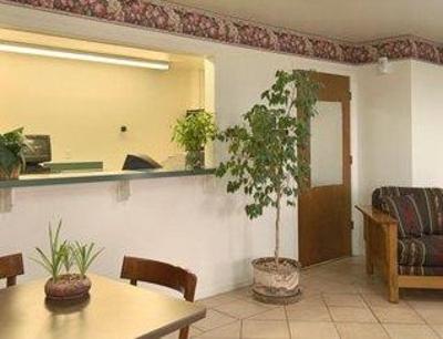 фото отеля Super 8 Motel Big Cabin Vinita