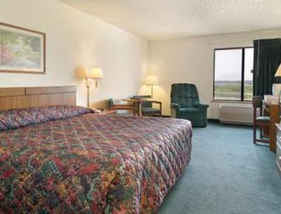 фото отеля Super 8 Motel Columbus (Wisconsin)