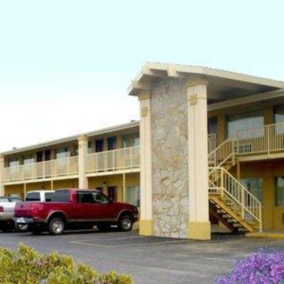 фото отеля Big Spring Inn