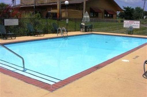 фото отеля Pear Tree Inn St. Louis Airport