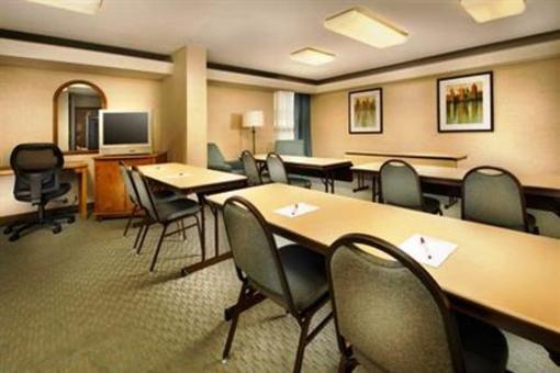 фото отеля Pear Tree Inn St. Louis Airport
