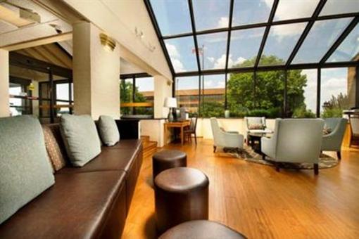 фото отеля Pear Tree Inn St. Louis Airport