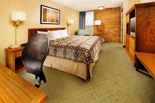 фото отеля Pear Tree Inn St. Louis Airport