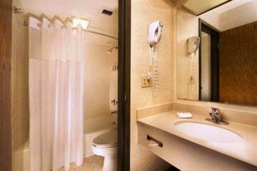 фото отеля Pear Tree Inn St. Louis Airport