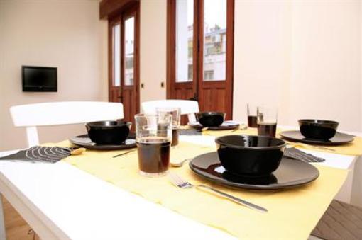 фото отеля Zeffirelli Apartments Madrid