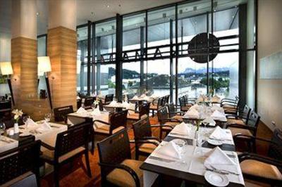 фото отеля Ramada Salzburg City Centre