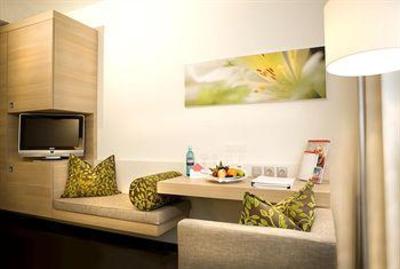 фото отеля Ramada Salzburg City Centre