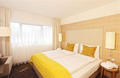 фото отеля Ramada Salzburg City Centre