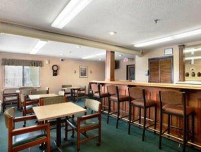 фото отеля Ramada Limited Tell City