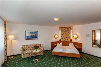 фото отеля Hotel Edelfinger Hof Bad Mergentheim