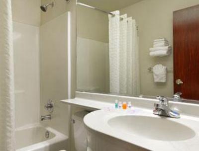 фото отеля Howard Johnson Ponderay Idaho