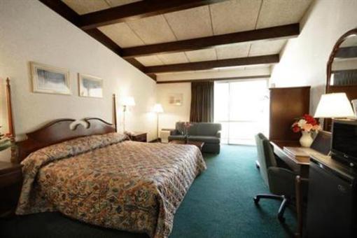 фото отеля Americas Best Value Inn Madison Heights (Virginia)