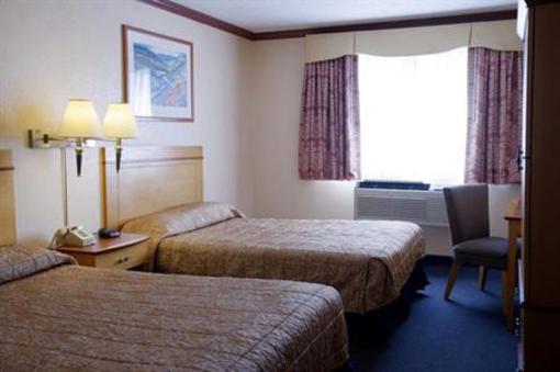 фото отеля Americas Best Value Inn Hayward