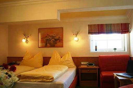 фото отеля Hotel Garni Huttl Bernd
