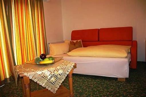 фото отеля Hotel Garni Huttl Bernd