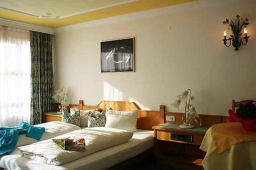фото отеля Hotel Garni Huttl Bernd