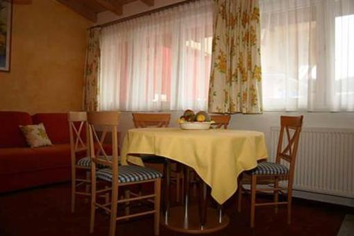 фото отеля Hotel Garni Huttl Bernd