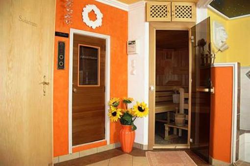 фото отеля Hotel Garni Huttl Bernd