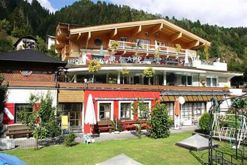 фото отеля Hotel Garni Huttl Bernd